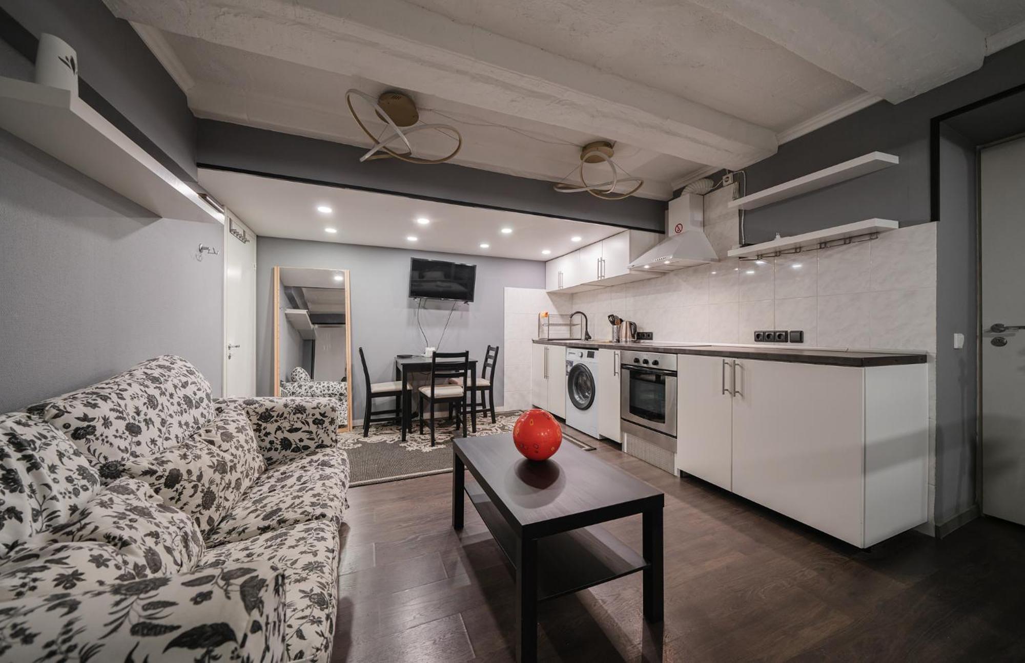 Islandijos Self Check-In Basement Apartments VNO Eksteriør bilde